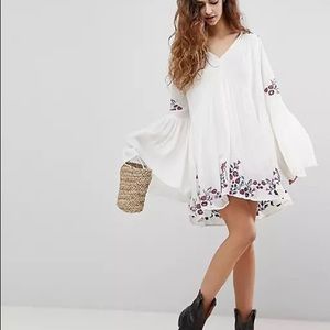 Free People Te Amo Floral Off-White Peasant Bell Sleeve Embroidered Mini Dress